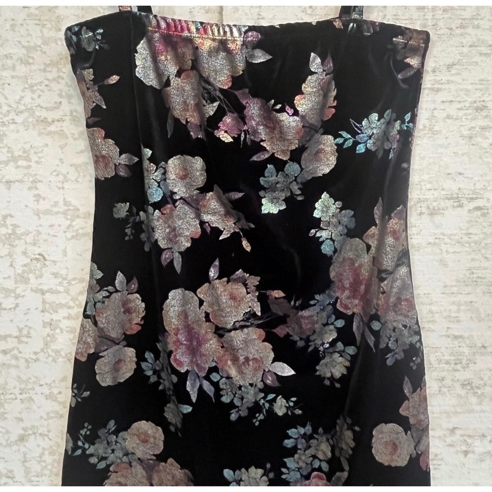 Rue21‎ Black Floral Velvet Mini Dress - Picture 3 of 11